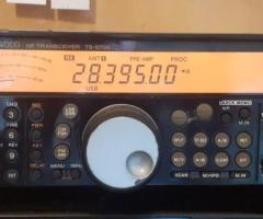 Kenwood TS-570D