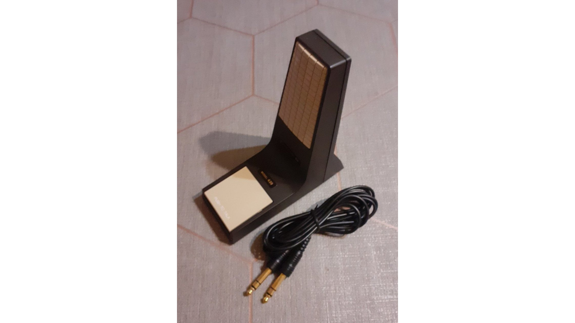 Настолен микрофон Darome model 439