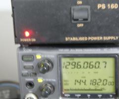 VHF/UHF/SHF IC-910H tranceiver