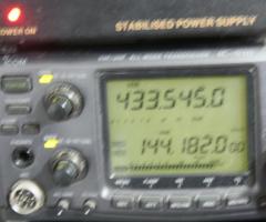 VHF/UHF/SHF IC-910H tranceiver