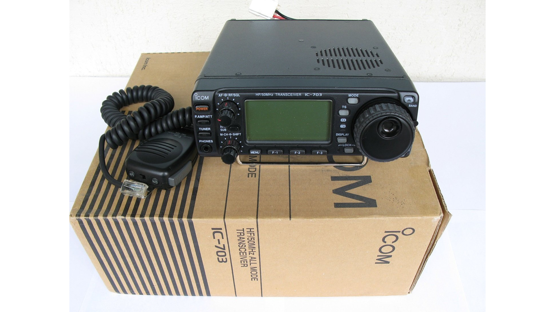 ICOM 703