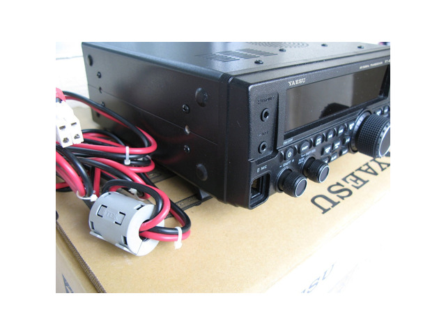 YAESU FT-450D