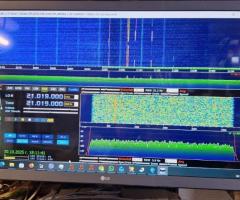 Продавам Icom IC-7100 Продавам Icom IC-7100