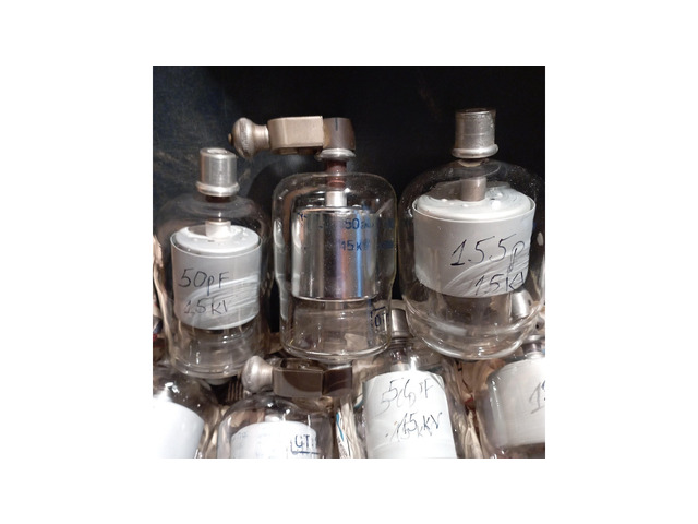 вакуумни кондензатори