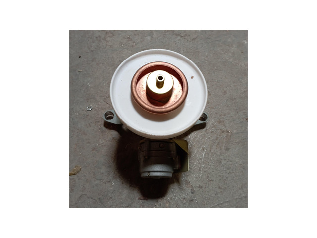 предавка за вакуумен кондензатор