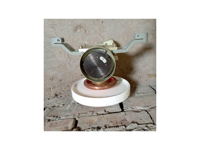 предавка за вакуумен кондензатор