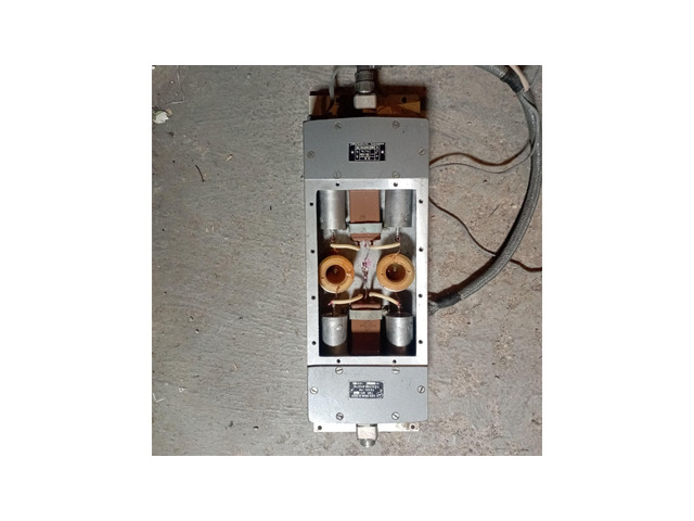 Мрежов филтър за мощен усилвател