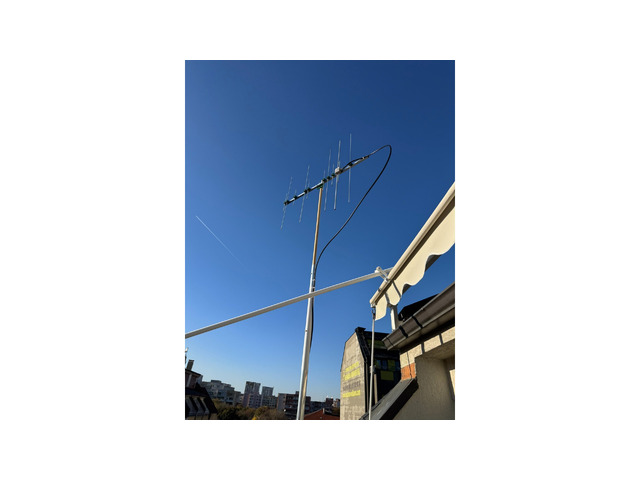 Продавам двубандова (Dual-band) УКВ антена "Dioband" (Яги).