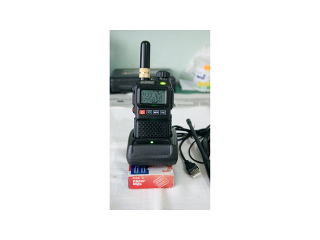 минирадиостанция UV-3R+