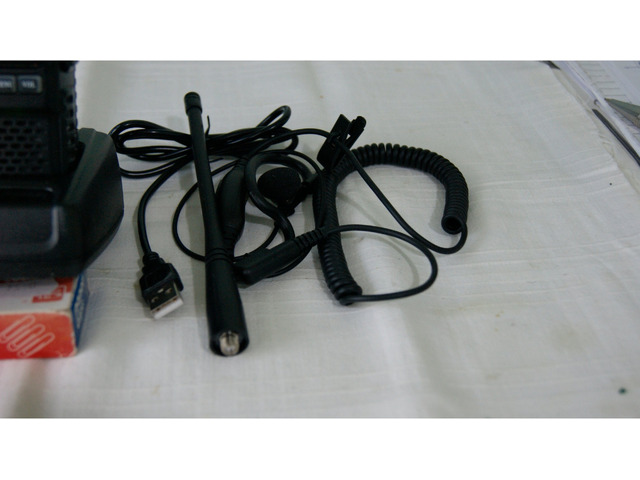 минирадиостанция UV-3R+