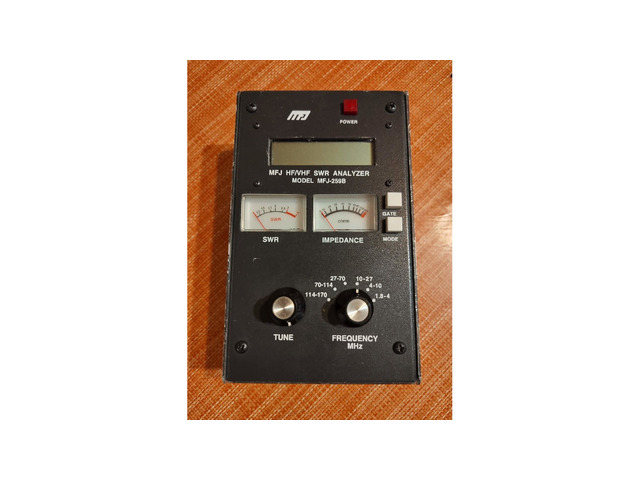 MFJ-259B antenna analyzer