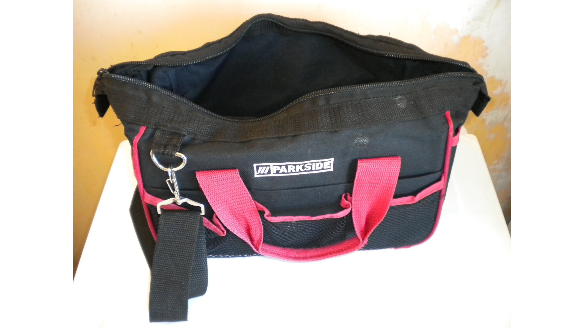 Чанта за инструменти или ксв уреди