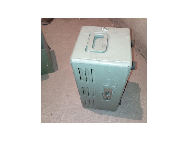 кутии за КВ усилватели