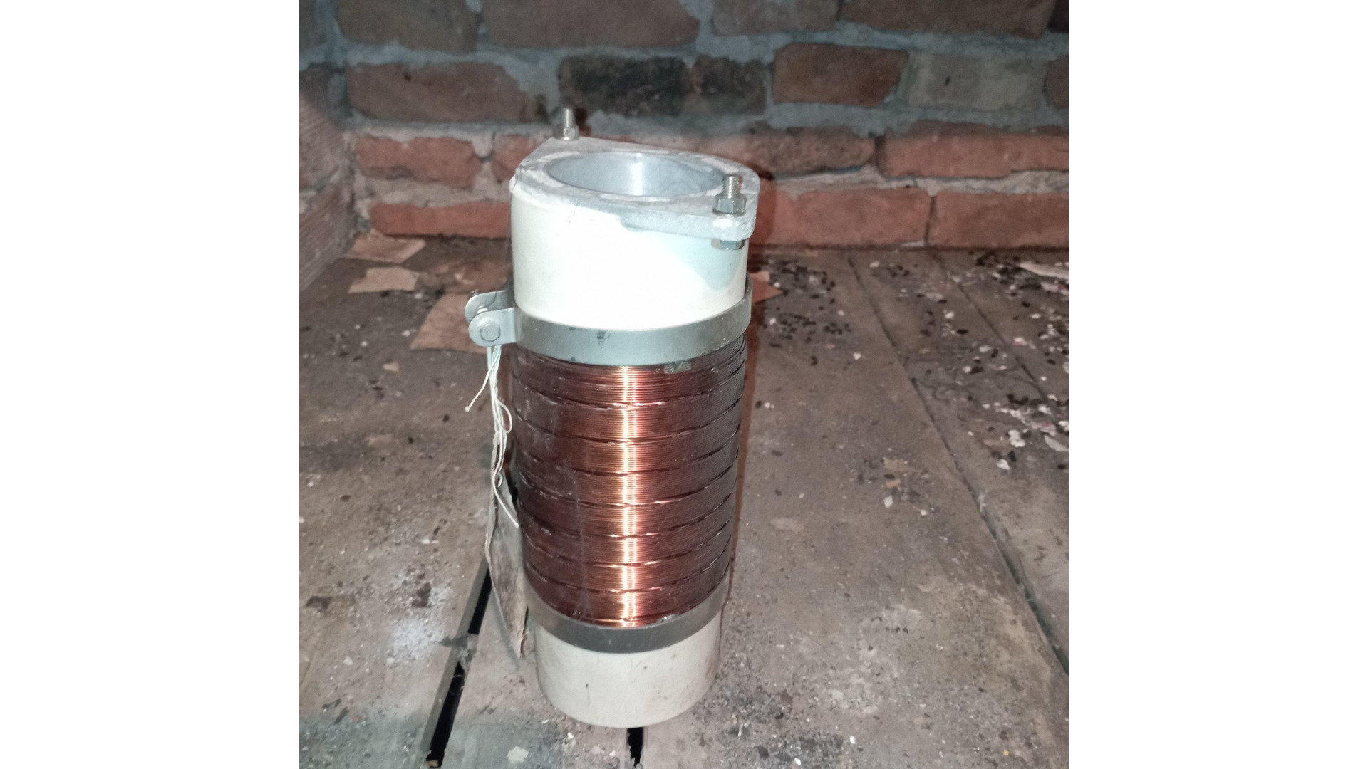 бобина на керамично тяло