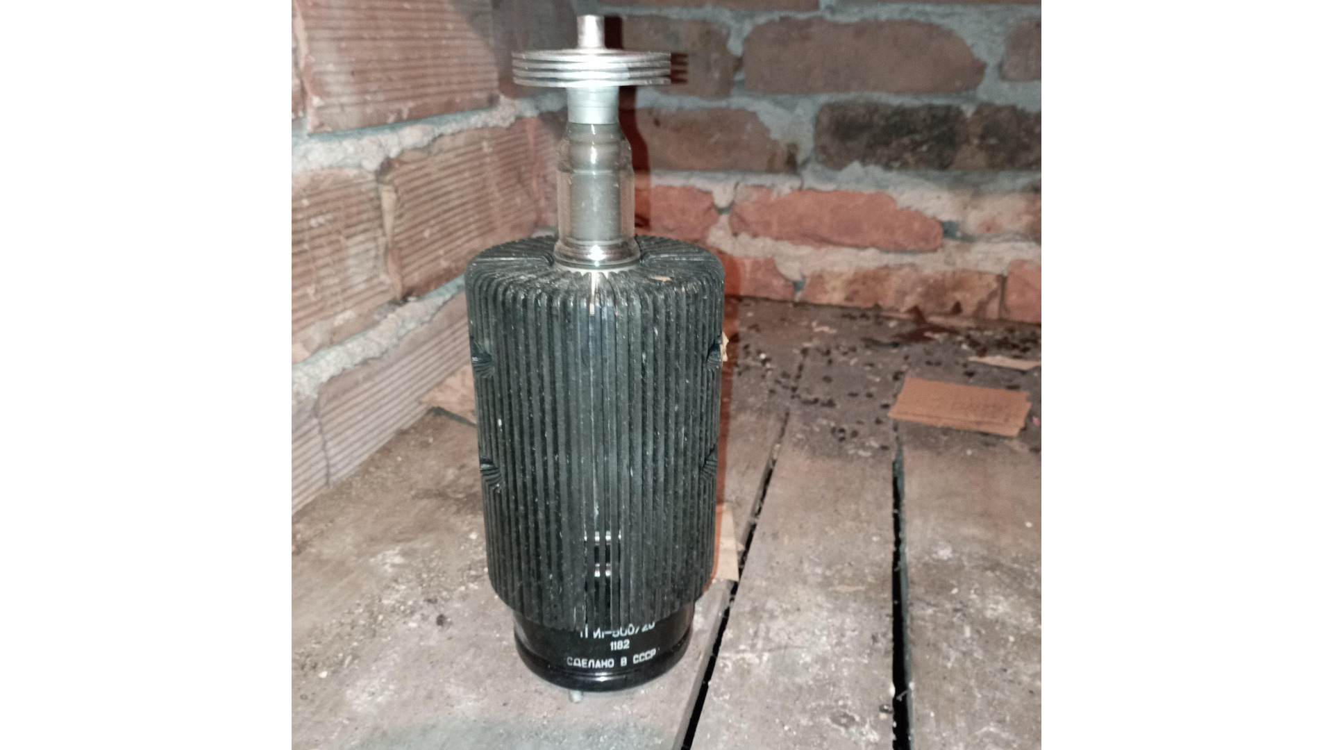 Високоволтов тиратрон ТГИ1-500/20