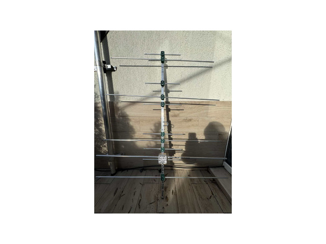 Продавам две двубандови антени (VHF/UHF)
