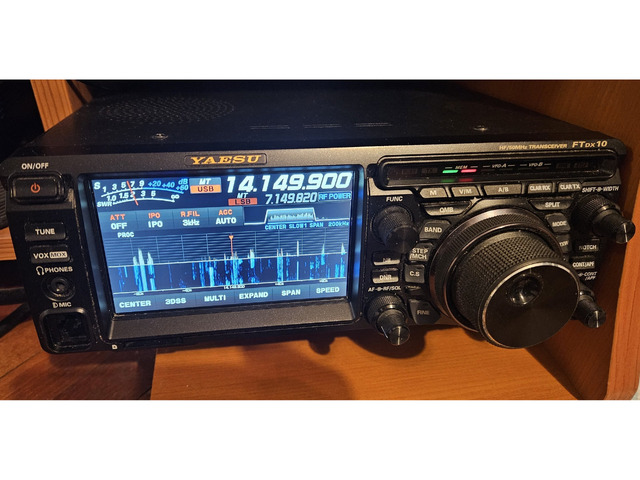 Yaesu FTDX 10