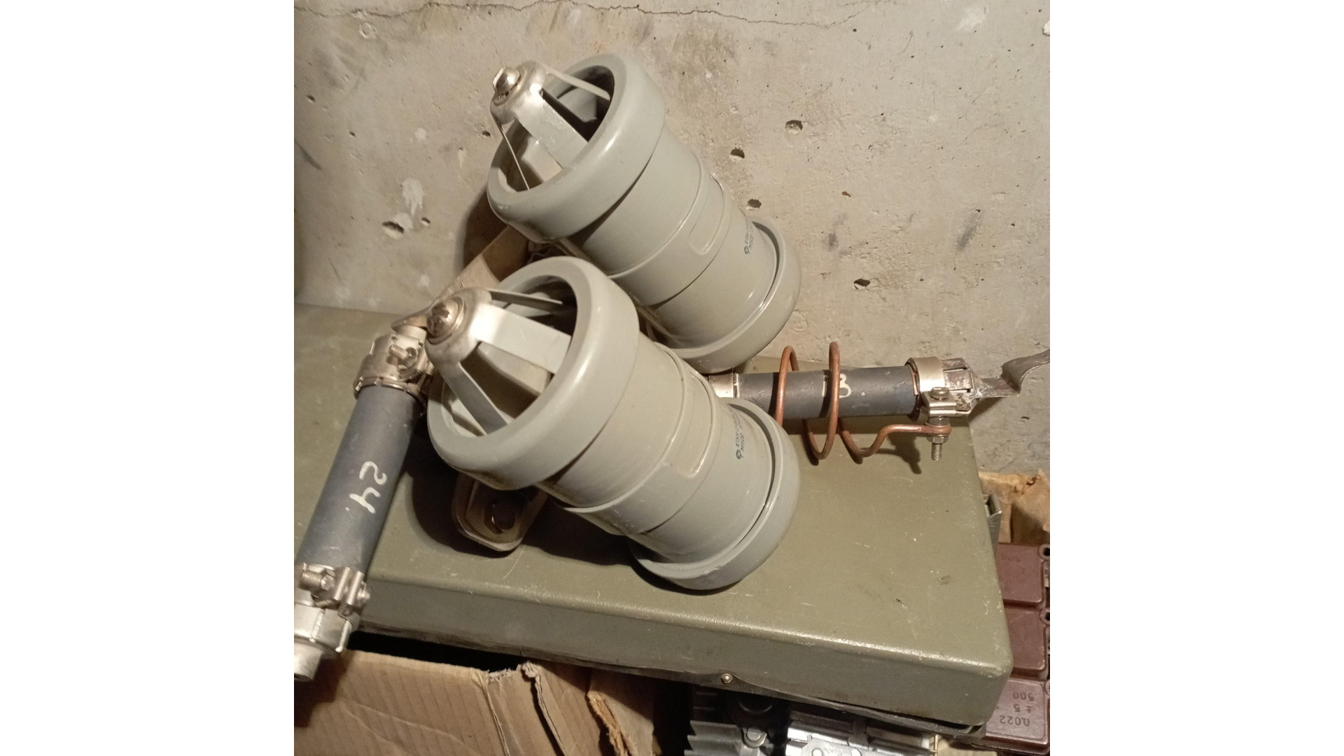 кондензатори КБУ-2 4700пф 6КВ 68квар