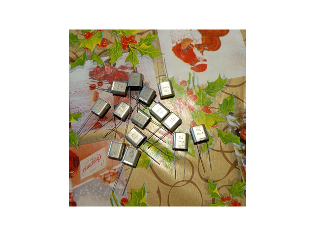 кварцове -различни честоти