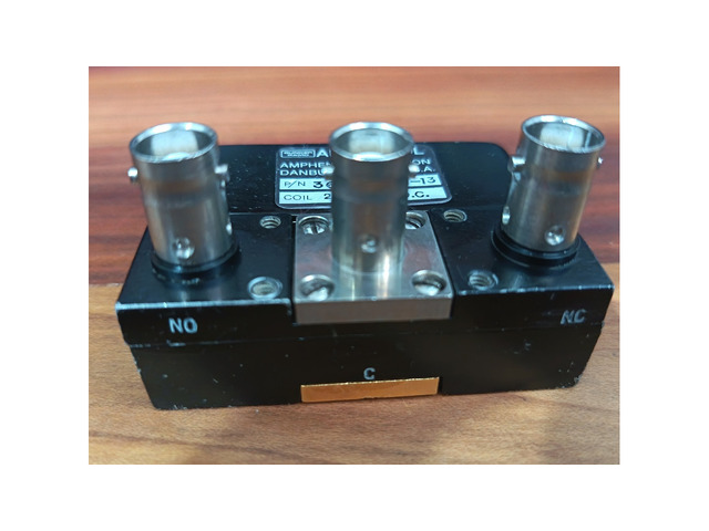 Антенен преключвател Amphenol