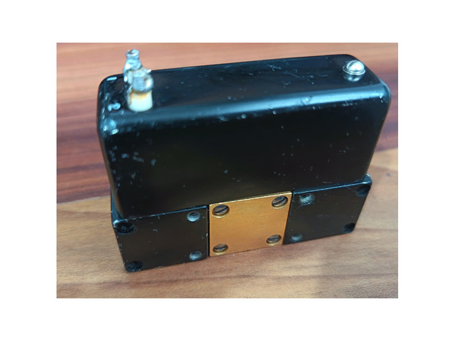 Антенен преключвател Amphenol