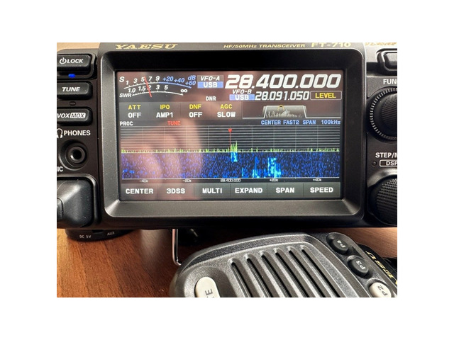 Yaesu F-710 Field