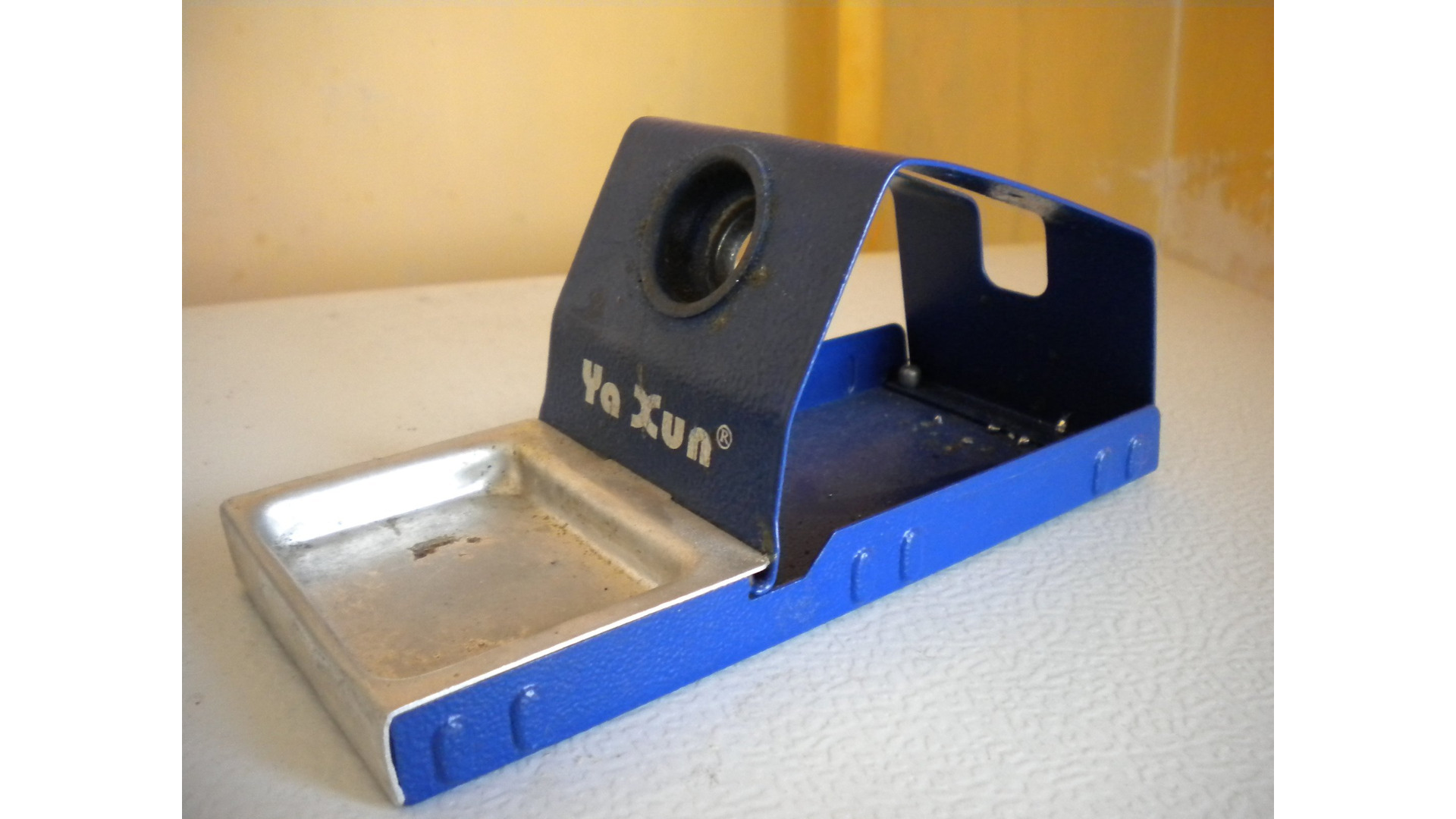 Метална стойка за поялник