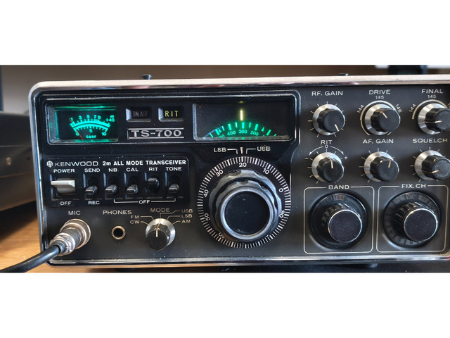 Kenwood  TS 700