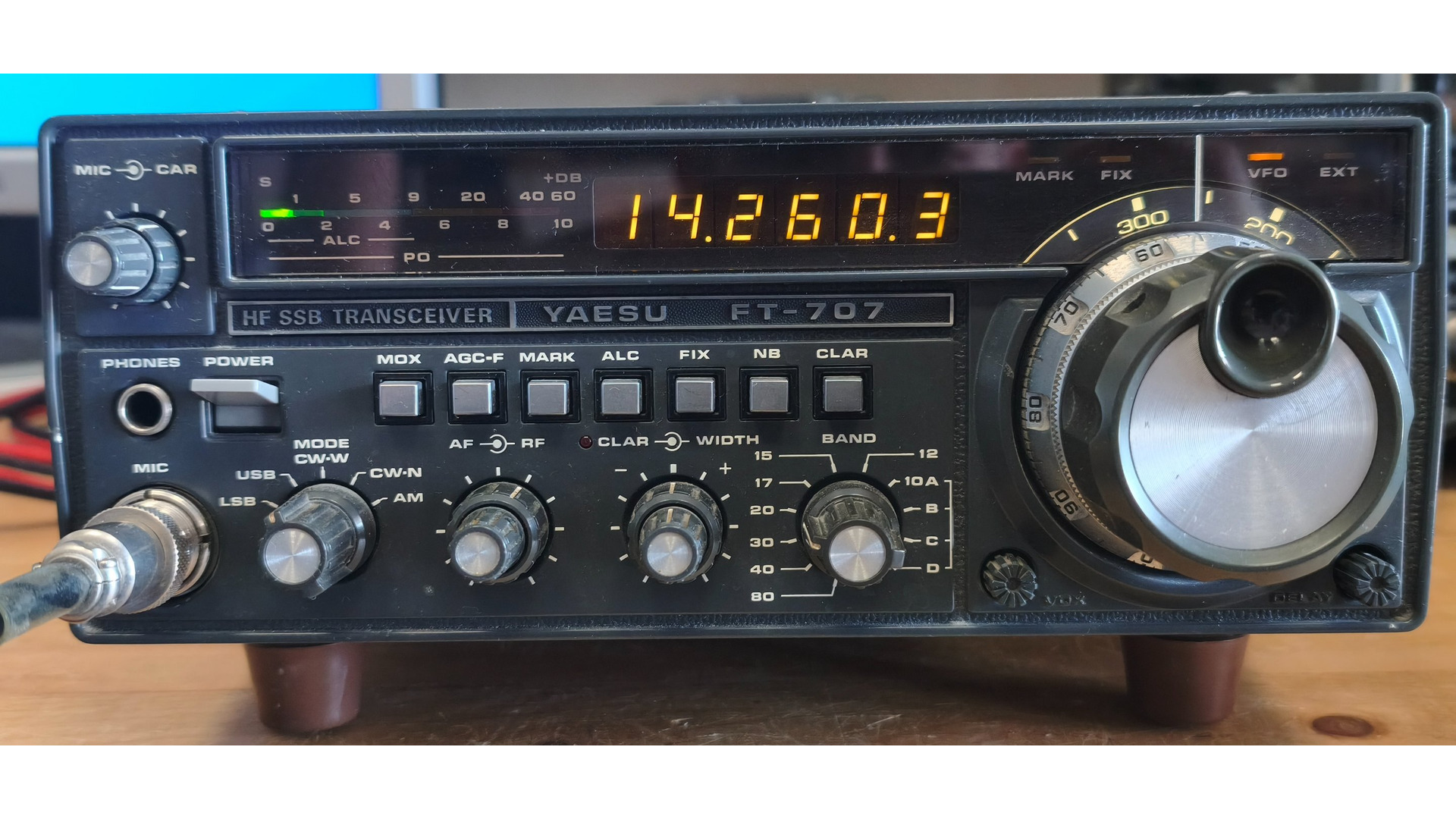 YAESU FT707