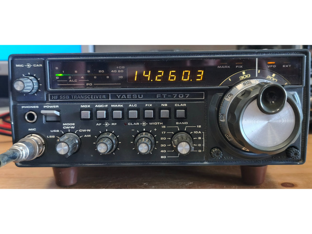 YAESU FT707