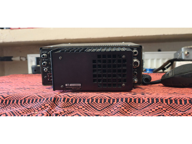 YAESU FT707