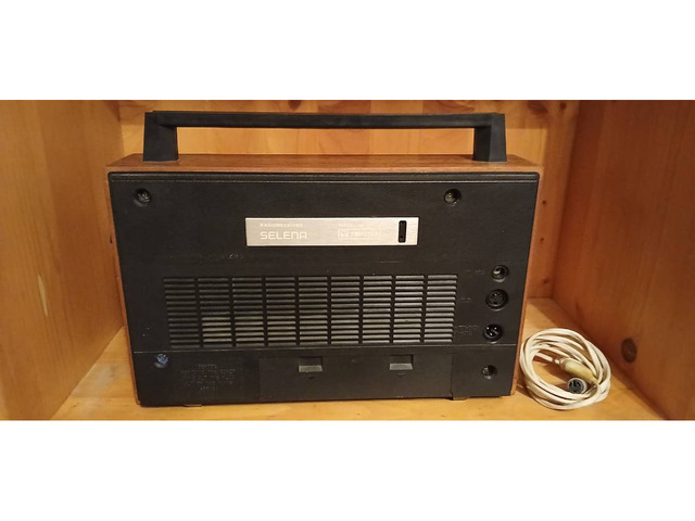 SELENA B 216 с УКВ 88-108мХз