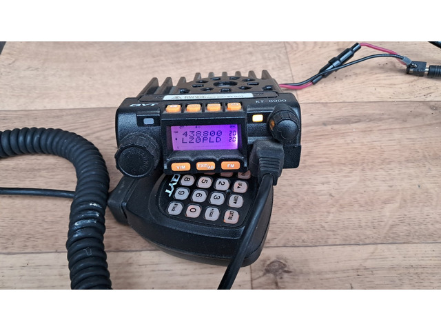 Продавам VHF трансивър KT-8900