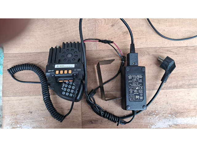 Продавам VHF трансивър KT-8900