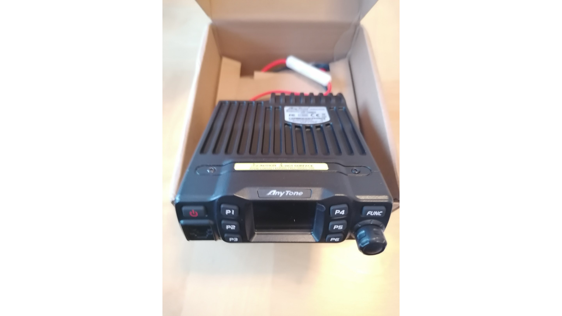 Двубандова радиостанция Anytone AT-778UV